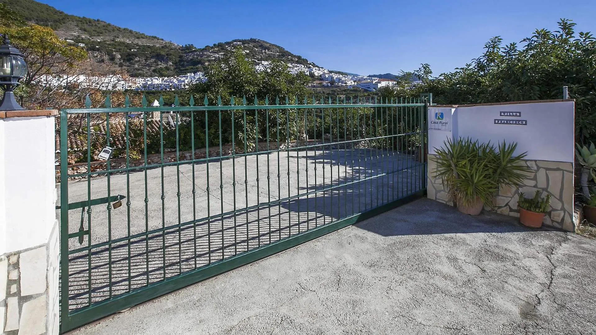 פריחיליאנה Villa Francisco